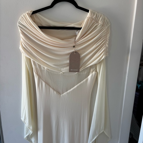 NWT Meshki Kaitlin One Shoulder Slinky And Mesh Maxi Dress - Ivory - Picture 4 of 10